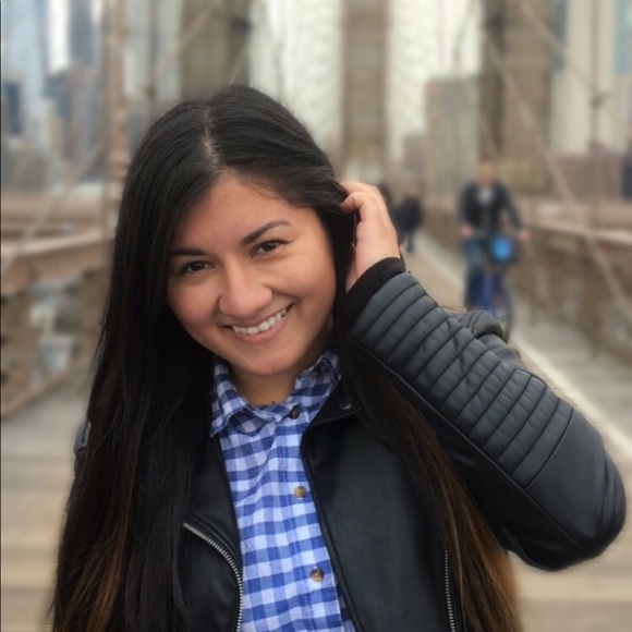 Meet your Posher, Kylie - Picture 1 of 1